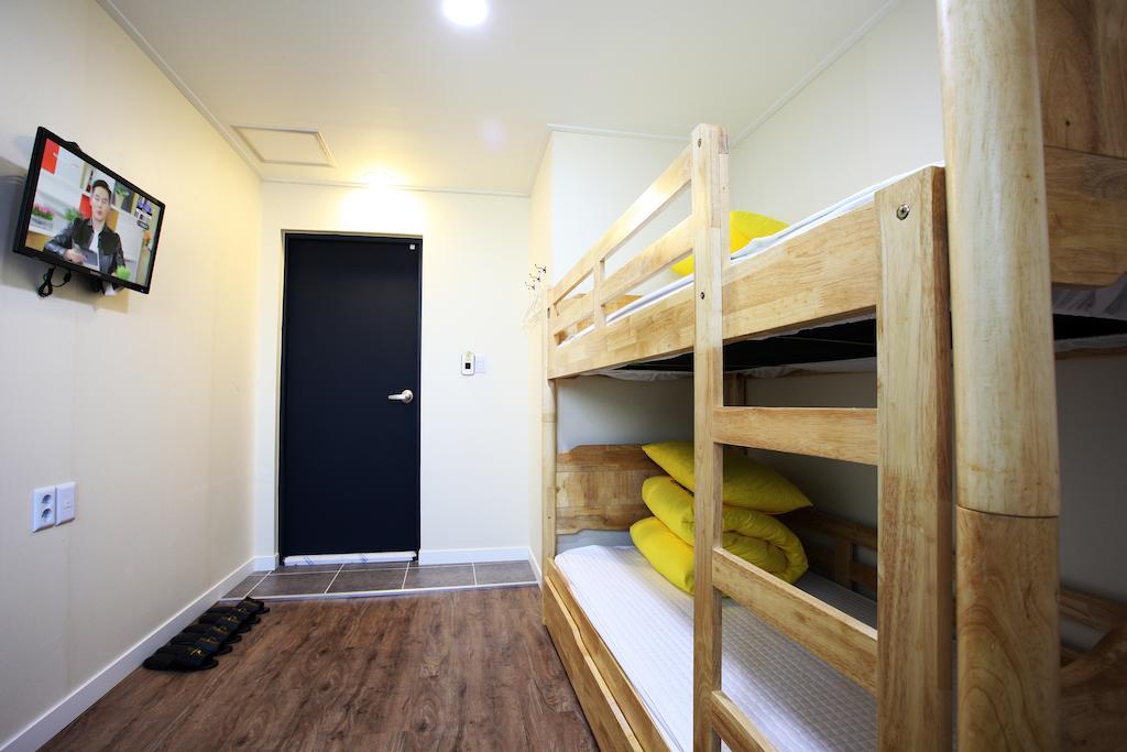 24 Guesthouse Myeongdong Avenue Seoul Ngoại thất bức ảnh