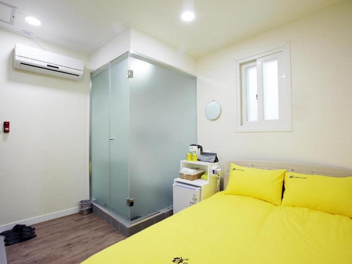 24 Guesthouse Myeongdong Avenue Seoul Ngoại thất bức ảnh