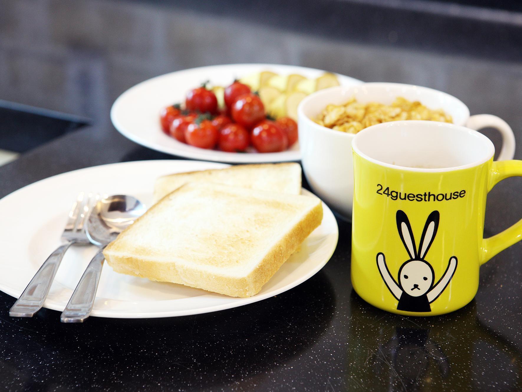 24 Guesthouse Myeongdong Avenue Seoul Ngoại thất bức ảnh