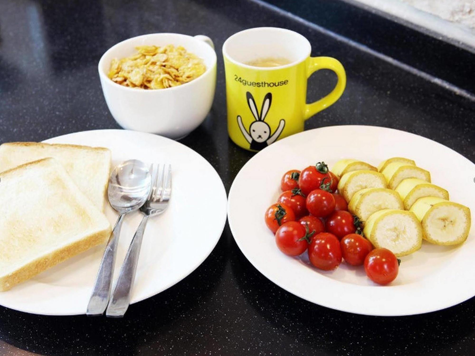 24 Guesthouse Myeongdong Avenue Seoul Ngoại thất bức ảnh
