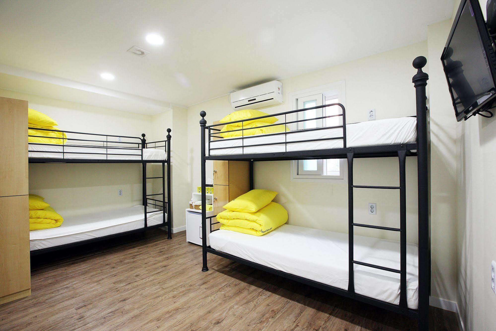 24 Guesthouse Myeongdong Avenue Seoul Ngoại thất bức ảnh